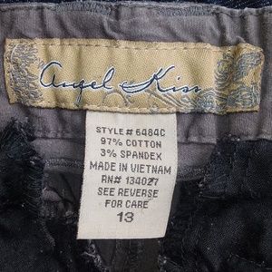 Angel Kiss Shorts - Angel Kiss shorts Angel Kiss Shorts - Angel Kiss shorts